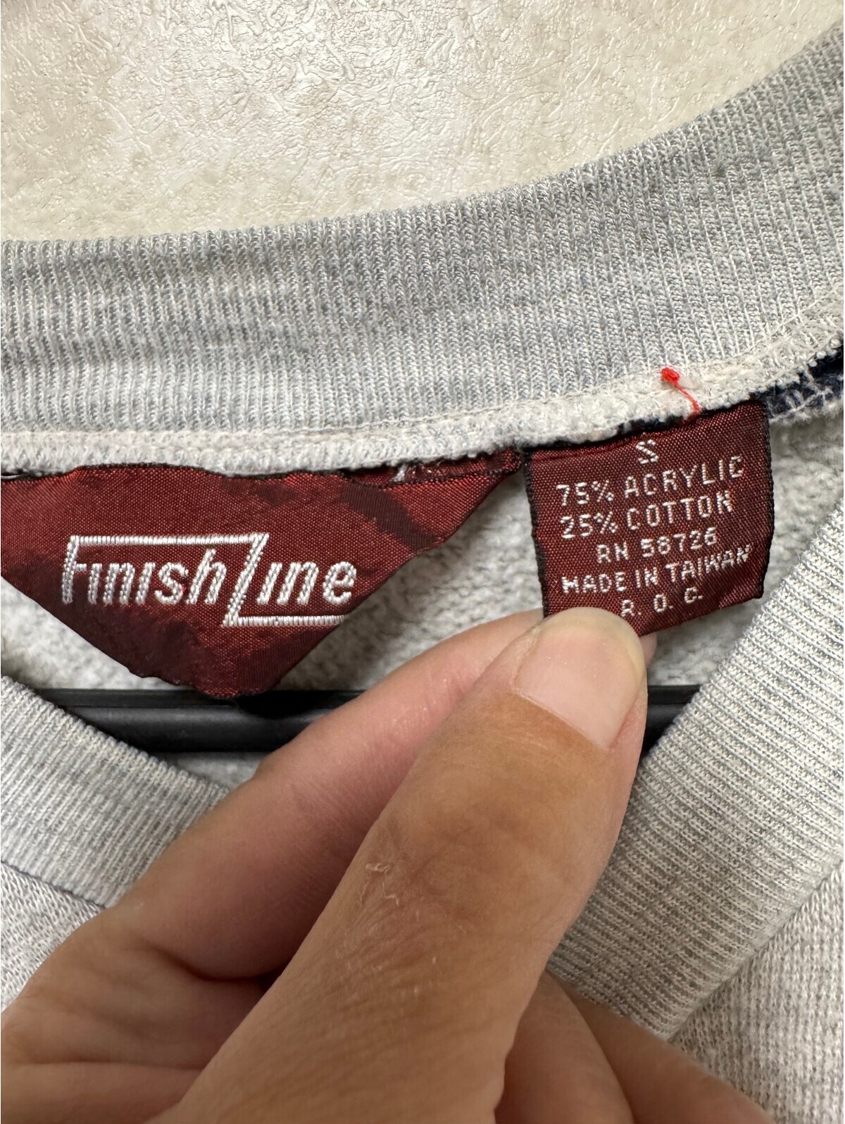 Vintage Finish Line V-Neck Short Sleeve Sweatshirt Gray Striped Small — image 3 of 4